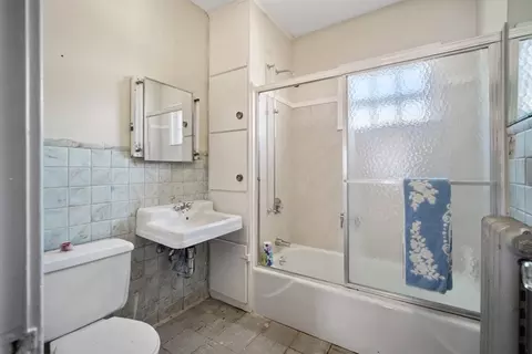 24-26 Wayne St, Springfield, MA 01118 photo 20