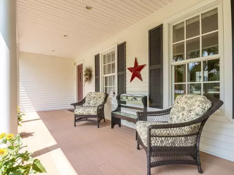 5 Everett St, Walpole, MA 02032 photo 5