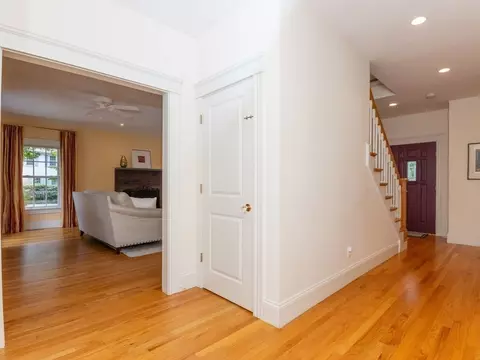 5 Everett St, Walpole, MA 02032 photo 12
