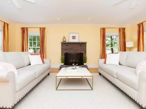 5 Everett St, Walpole, MA 02032 photo 8