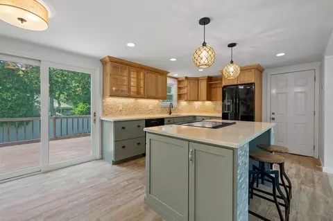 126 Cottonwood Rd, Harwich, MA 02645
