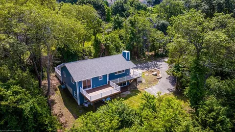 24 Bismark Ave, Tiverton, RI 02878