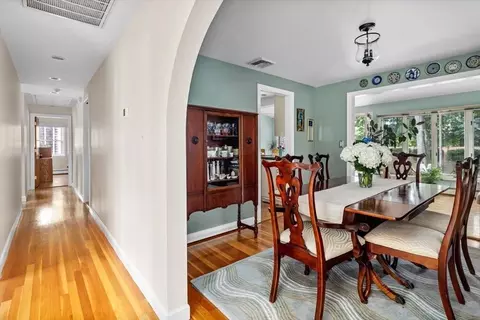 14 Winthrop Rd, Hingham, MA 02043 photo 8