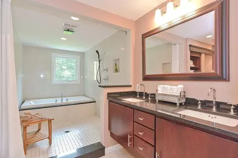 44 W River St, Upton, MA 01568 photo 19
