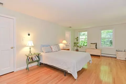 44 W River St, Upton, MA 01568 photo 15