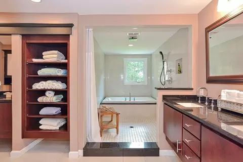 44 W River St, Upton, MA 01568 photo 18