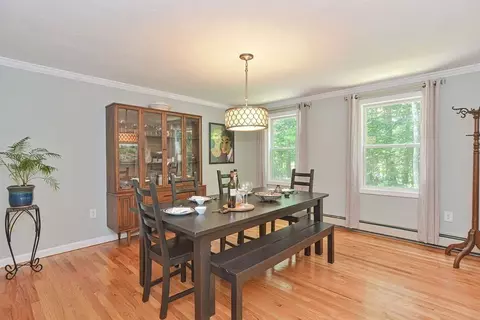 44 W River St, Upton, MA 01568 photo 8