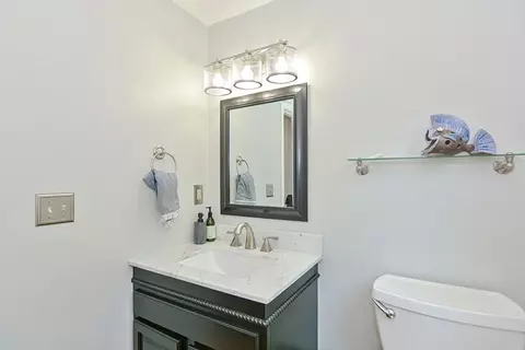 44 W River St, Upton, MA 01568 photo 13