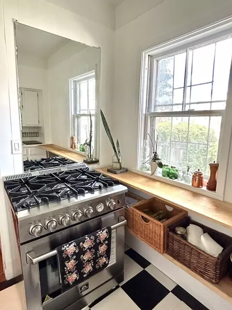 290 County St, Fall River, MA 02723 photo 10