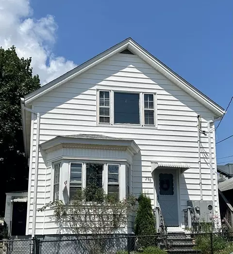 290 County St, Fall River, MA 02723