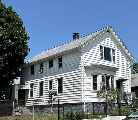 290 County St, Fall River, MA 02723 photo 2