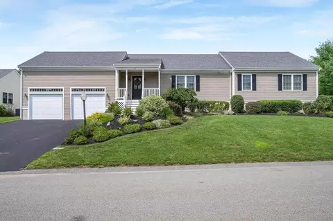 75 Bear Paw Trl #75, Taunton, MA 02718