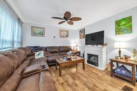 78-80 Cherrelyn St, Springfield, MA 01104 photo 6