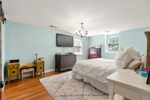 970 Central Ave, Needham, MA 02492 photo 18