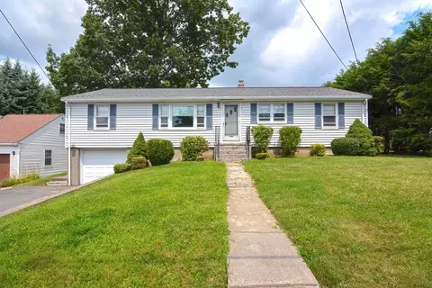 121 Francis St, Worcester, MA 01606