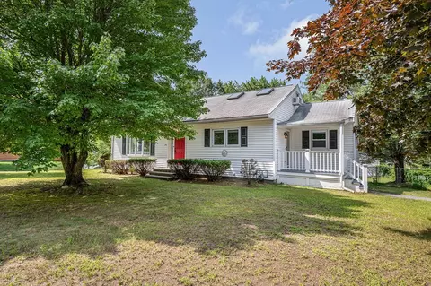 174 Frost Rd, Tyngsborough, MA 01879