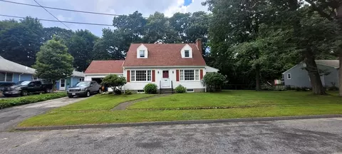 19 Graystone Cir, Worcester, MA 01606