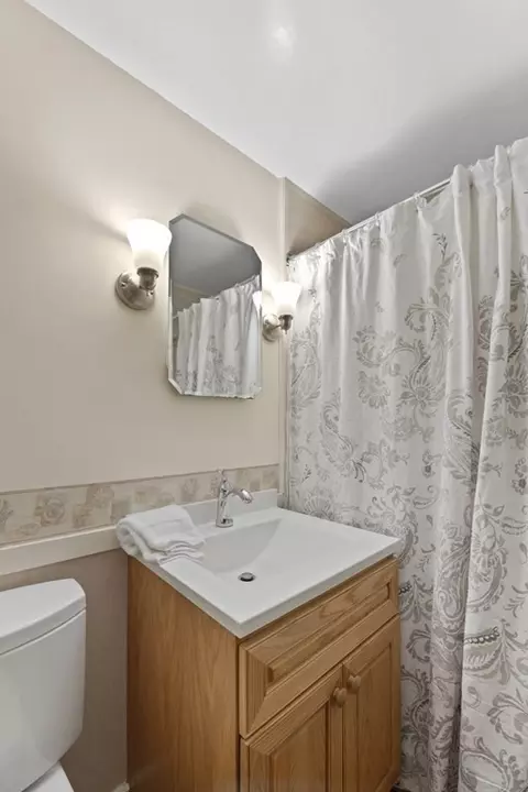 7 Mariners Ln, Marblehead, MA 01945 photo 15