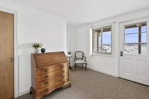 7 Mariners Ln, Marblehead, MA 01945 photo 18