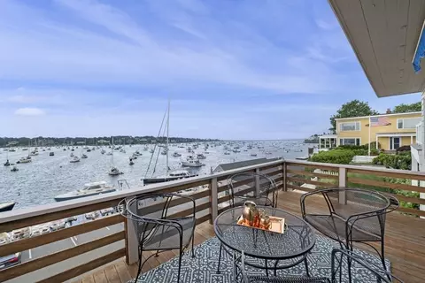 7 Mariners Ln, Marblehead, MA 01945 photo 11