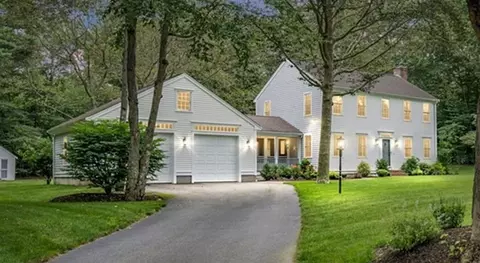 4 Osprey Dr, Berkley, MA 02779