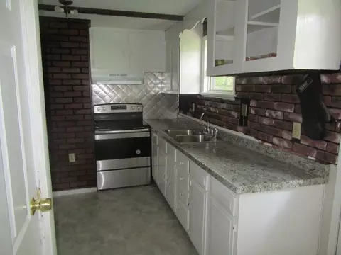 178 Slumber Ln, Springfield, MA 01128 photo 7