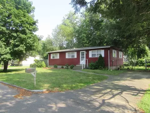 178 Slumber Ln, Springfield, MA 01128 photo 2