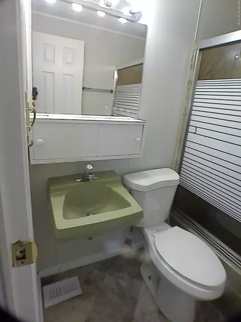178 Slumber Ln, Springfield, MA 01128 photo 17