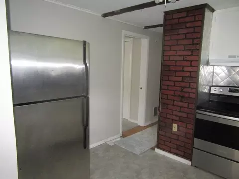 178 Slumber Ln, Springfield, MA 01128 photo 11