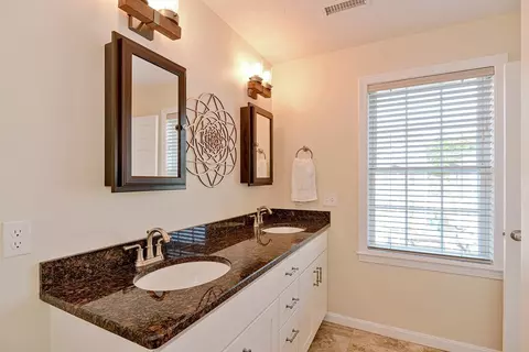11 Mendon Rd #E, Attleboro, MA 02703 photo 27