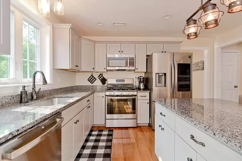 11 Mendon Rd #E, Attleboro, MA 02703 photo 14