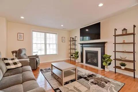 11 Mendon Rd #E, Attleboro, MA 02703 photo 7