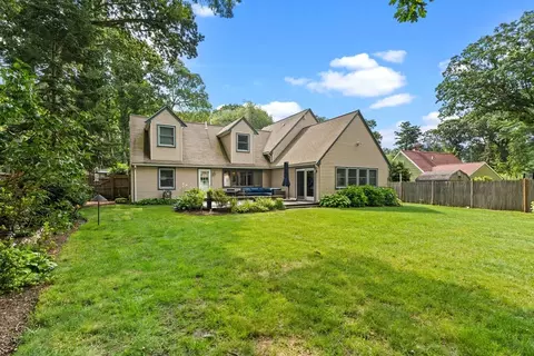 33 Curtis Rd, Natick, MA 01760 photo 24