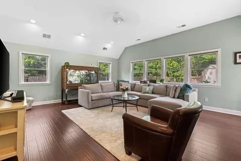 33 Curtis Rd, Natick, MA 01760 photo 11