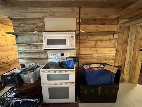 24 High St, Ware, MA 01082 photo 5