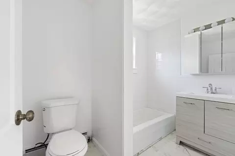 77 Weetamoe St, Fall River, MA 02720 photo 10