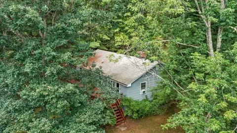 93 Leno Rd, Holland, MA 01521
