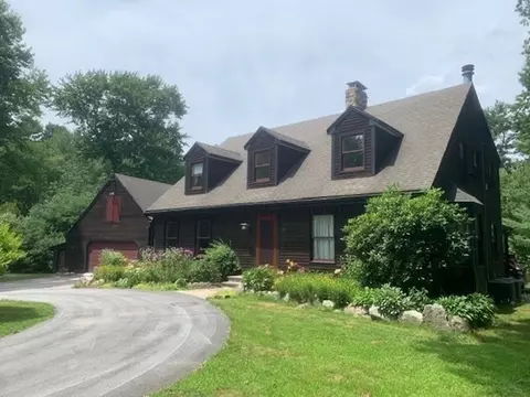 79 Cleveland St, Norfolk, MA 02056