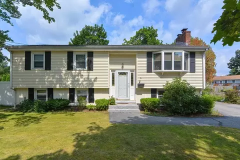 6 Cook St, Shrewsbury, MA 01545