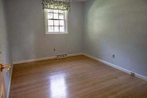 76 Longfellow Dr, Barnstable, MA 02632 photo 10