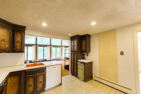 8 Rustic Dr, Worcester, MA 01609 photo 21