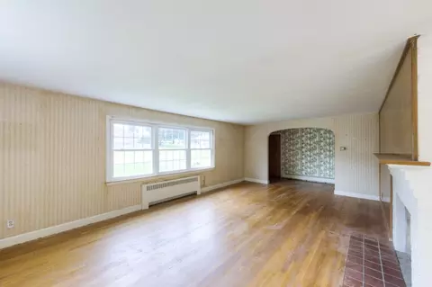 8 Rustic Dr, Worcester, MA 01609 photo 8