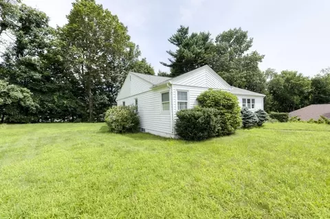 8 Rustic Dr, Worcester, MA 01609 photo 36