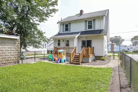 10 Hillside Rd, Dedham, MA 02026 photo 17