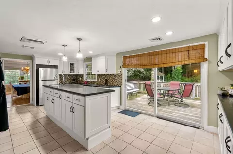23 Mohawk Rd, Canton, MA 02021 photo 7