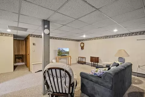 17 Hampton St, Worcester, MA 01604 photo 17