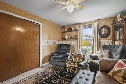 17 Hampton St, Worcester, MA 01604 photo 9