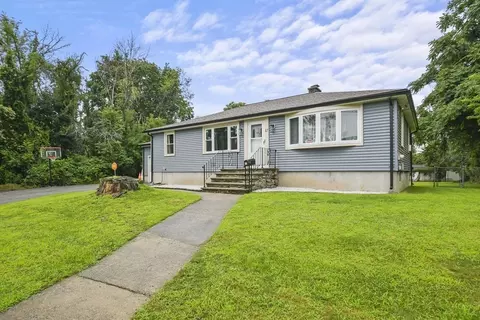 17 Hampton St, Worcester, MA 01604 photo 21