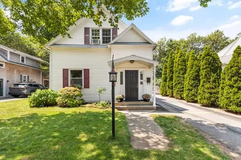 22 Winter St, Reading, MA 01867