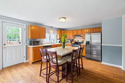 16 Heritage Path, Millis, MA 02054 photo 11